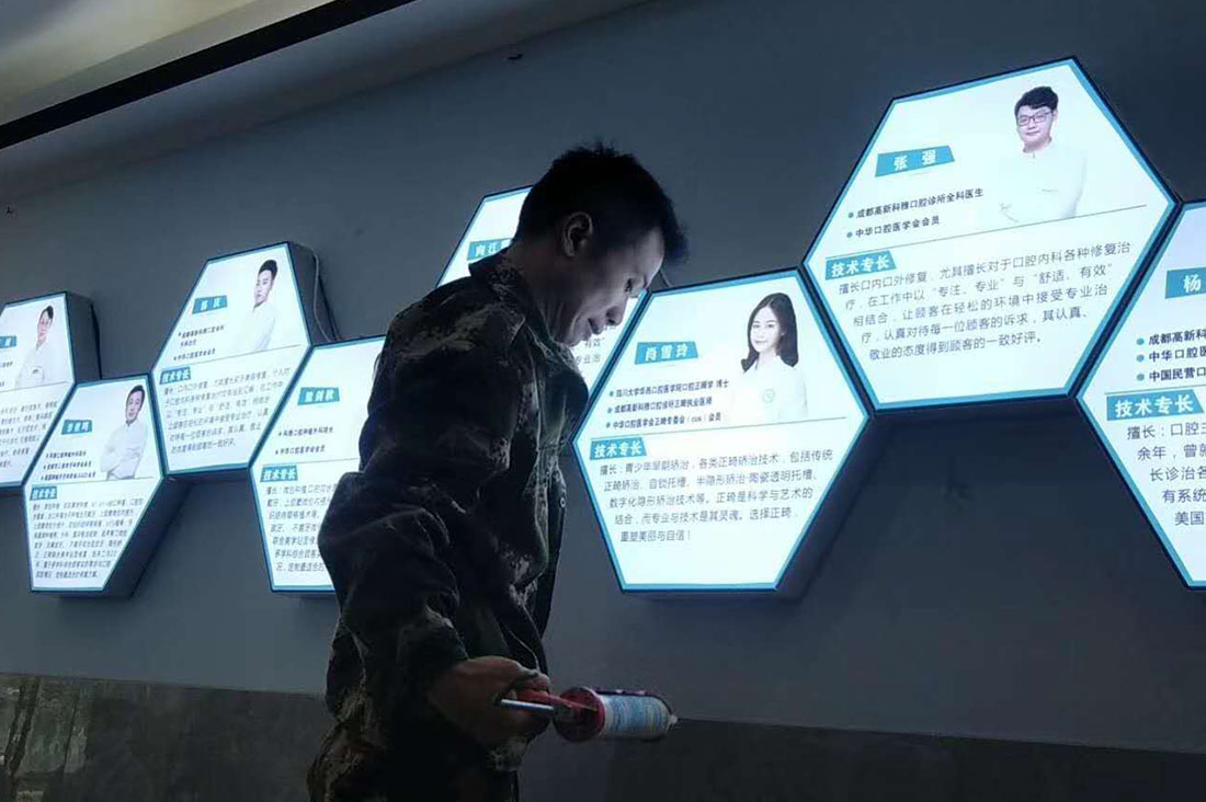 成都燈箱廣告黄瓜视频APP免费下载官网安裝